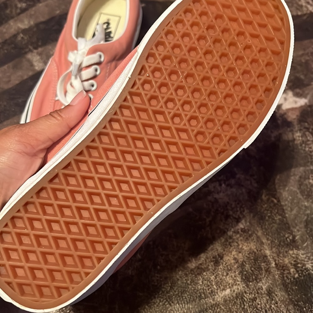 Vans - Picture 4 of 9